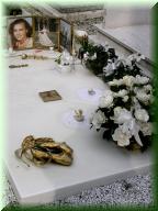 092_Cimitero_April_08