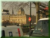 037_am_Place_de_l_Hotel_de_Ville_Stilleben